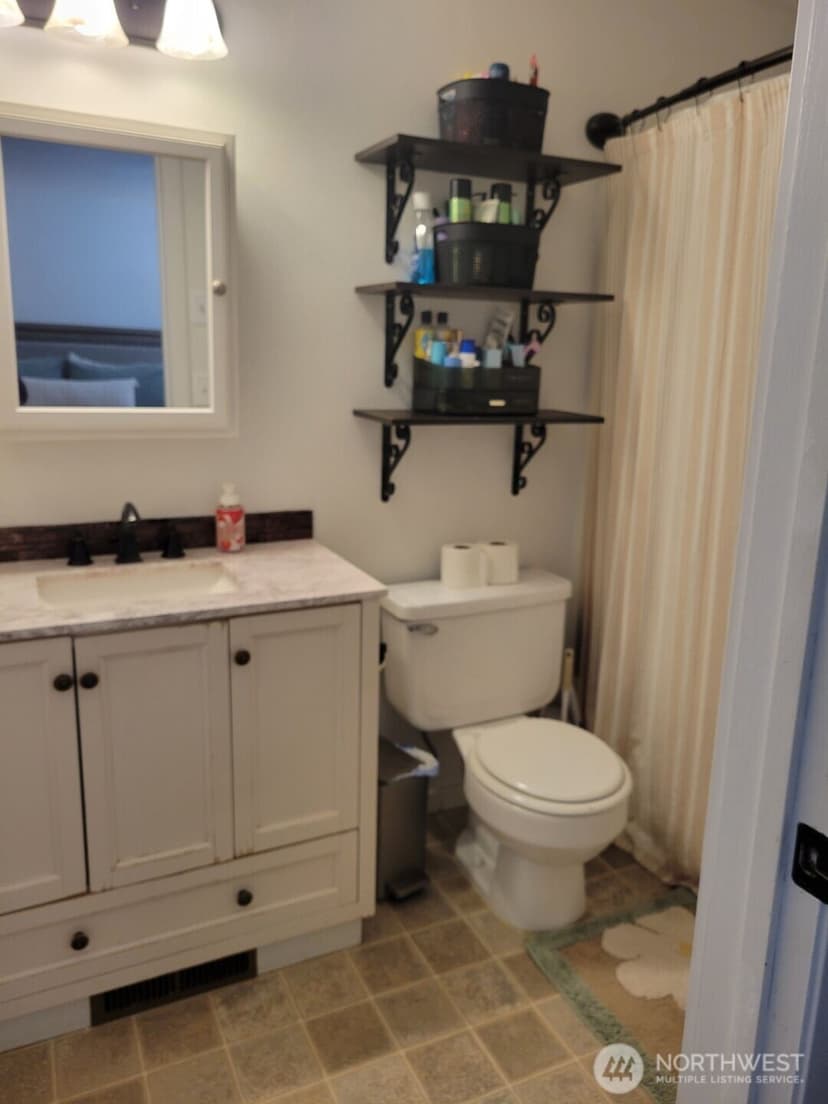 Property photo for 1604 Arvon Avenue, Bremerton photo 9