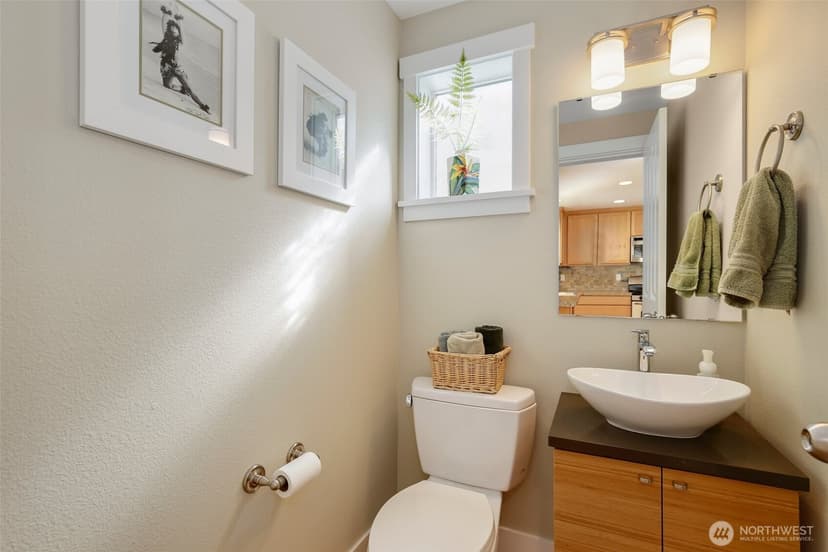 Property photo for 1822 27th Avenue, Seattle photo 16