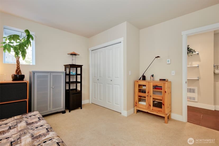 Property photo for 1822 27th Avenue, Seattle photo 9