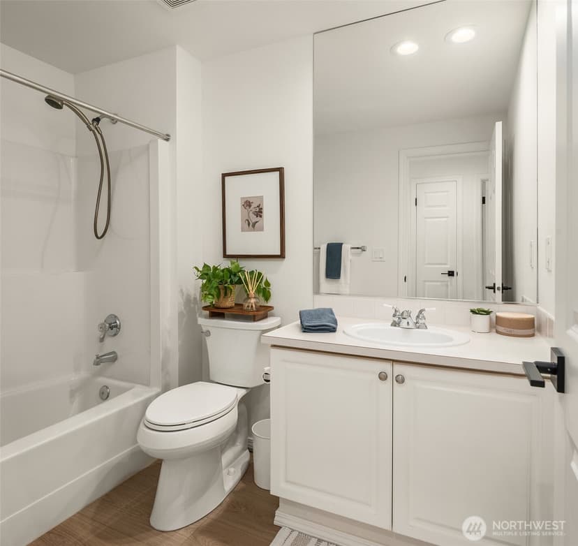Property photo for 3701 NE 6th Street, Renton photo 23