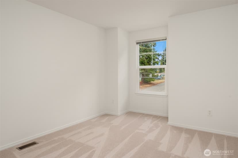 Property photo for 3701 NE 6th Street, Renton photo 22
