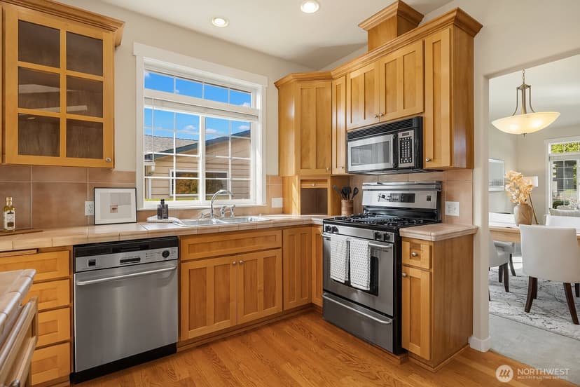 Property photo for 8310 214th Place SW, Edmonds photo 14