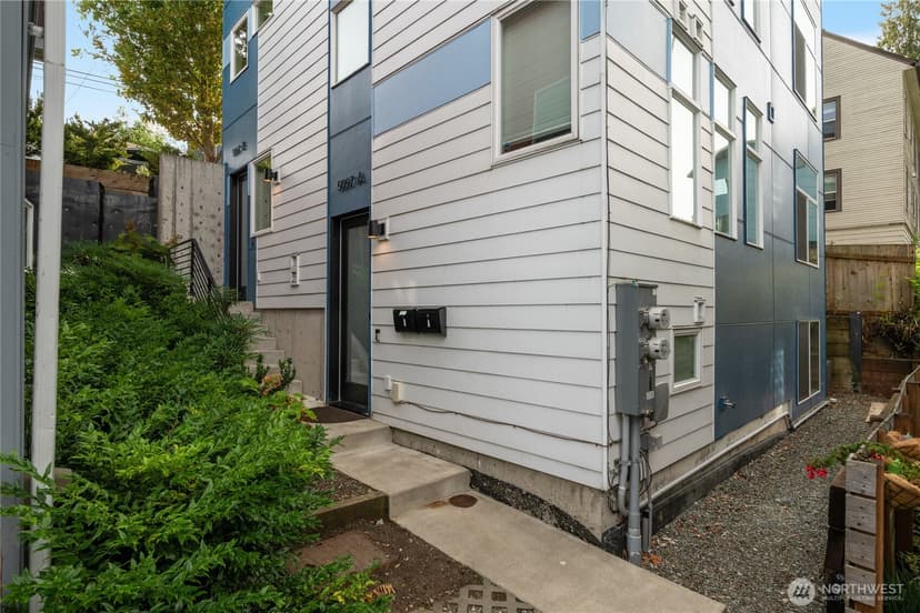 Property photo for 5057 37th Avenue S #B, Seattle photo 2
