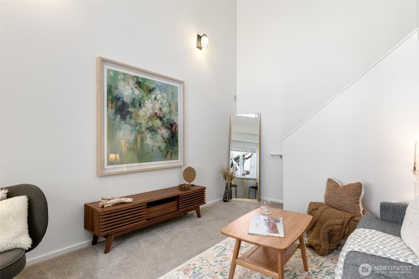 Property photo for 425 Vine St #721, Seattle photo 4