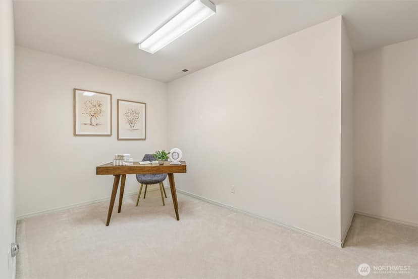 Property photo for 18555 NE 57th Street #18555, Redmond photo 30