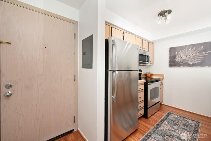 Property photo for 530 Melrose Avenue E #605, Seattle photo 6