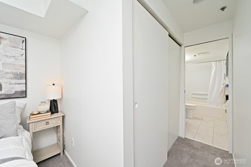 Property photo for 530 Melrose Avenue E #605, Seattle photo 22