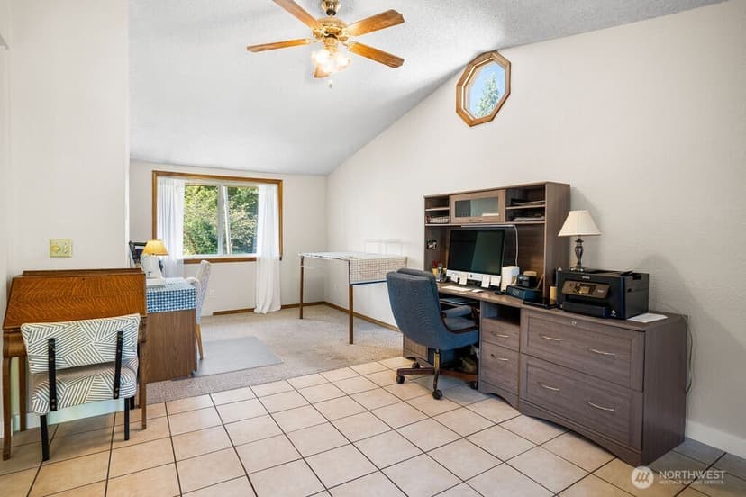 Property photo for 17629 72nd Avenue W, Edmonds photo 8