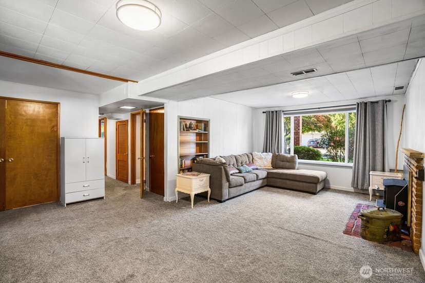 Property photo for 17629 72nd Avenue W, Edmonds photo 14
