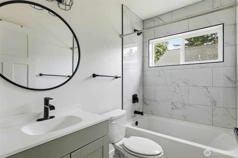 Property photo for 1750 S Anderson Street #2, Tacoma photo 9