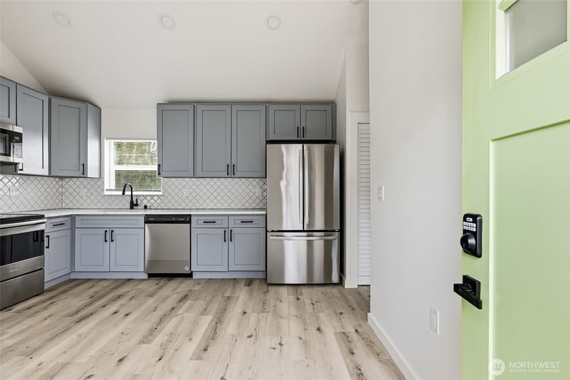 Property photo for 1750 S Anderson Street #2, Tacoma photo 3