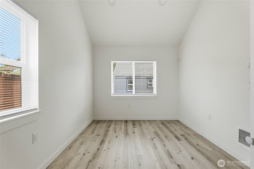 Property photo for 1750 S Anderson Street #2, Tacoma photo 11