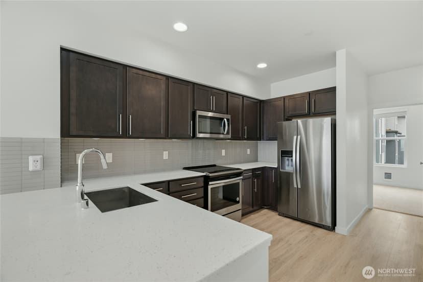 Property photo for 15113 40th Avenue W #C6, Lynnwood photo 9