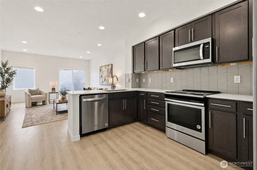 Property photo for 15113 40th Avenue W #C6, Lynnwood photo 11