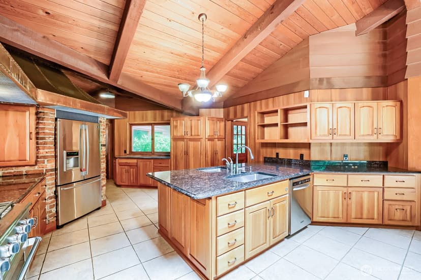 Property photo for 23313 Wachusett Road, Woodway photo 8