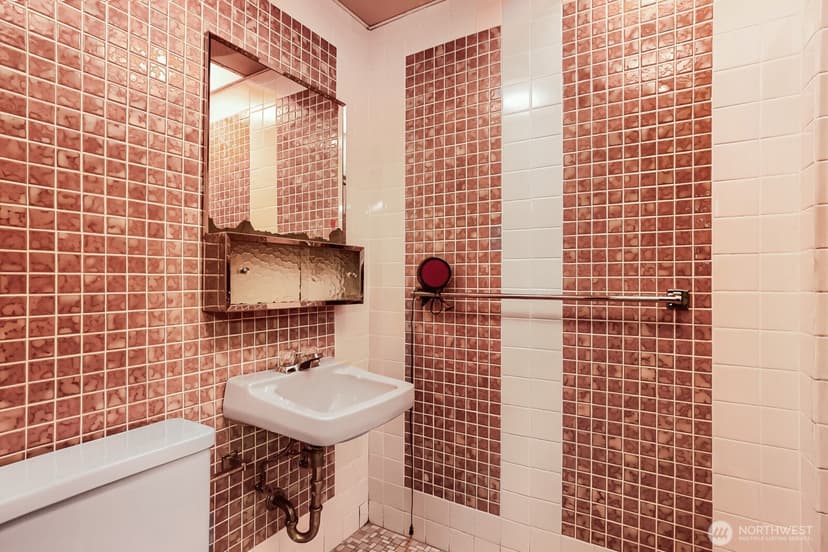 Property photo for 23313 Wachusett Road, Woodway photo 23