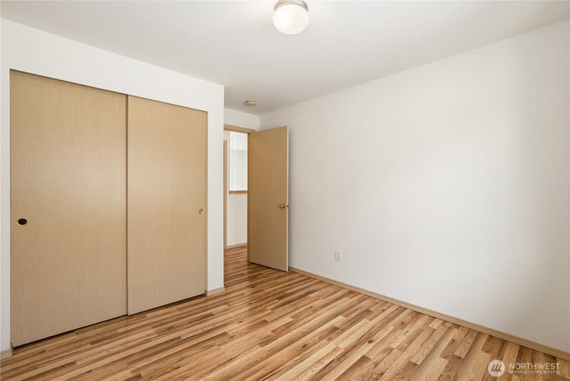 Property photo for 11429 SE 195th Place, Kent photo 30