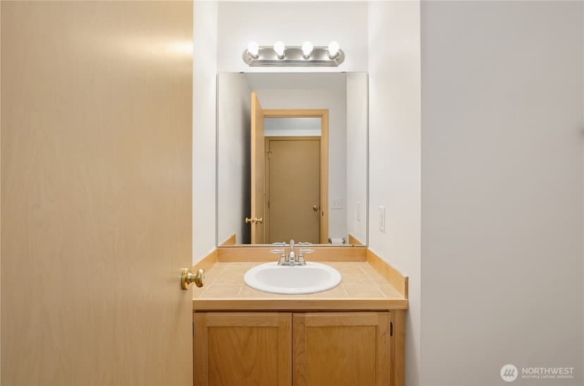 Property photo for 11429 SE 195th Place, Kent photo 16