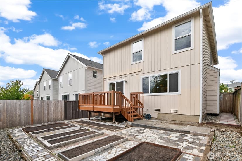 Property photo for 11429 SE 195th Place, Kent photo 35