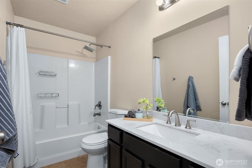 Property photo for 16125 SE 44th Way, Bellevue photo 24