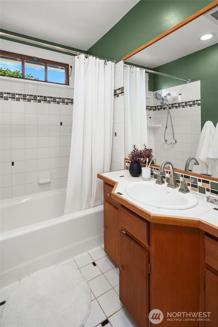Property photo for 314 NW 46th Street, Seattle photo 13