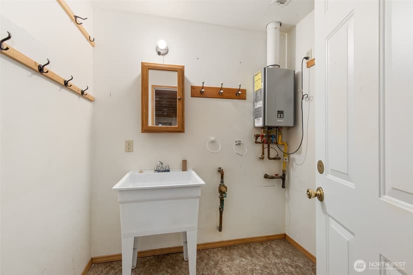 Property photo for 1730 216th Street SW, Lynnwood photo 36