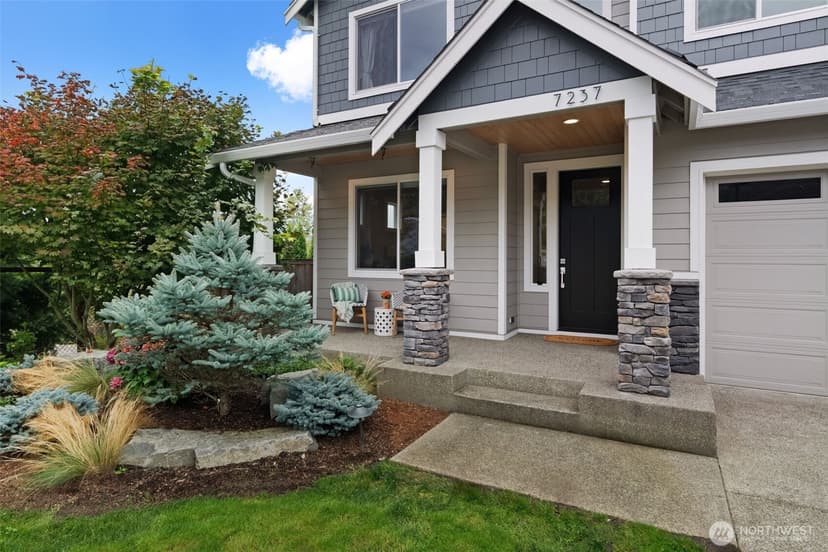 Property photo for 7237 Sanford Avenue, Gig Harbor photo 2