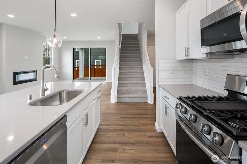 Property photo for 592 SW 97th Street #2, Seattle photo 15