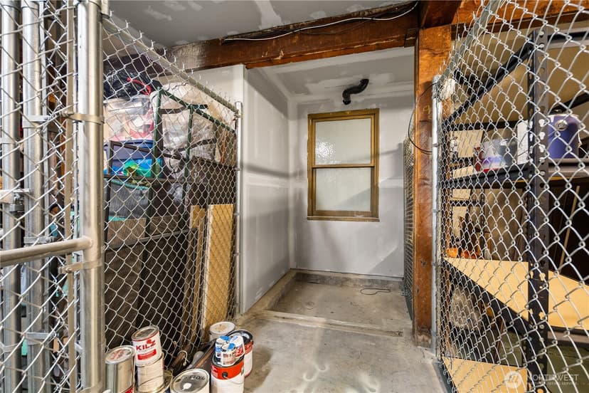 Property photo for 1216 1st Avenue W #103, Seattle photo 22