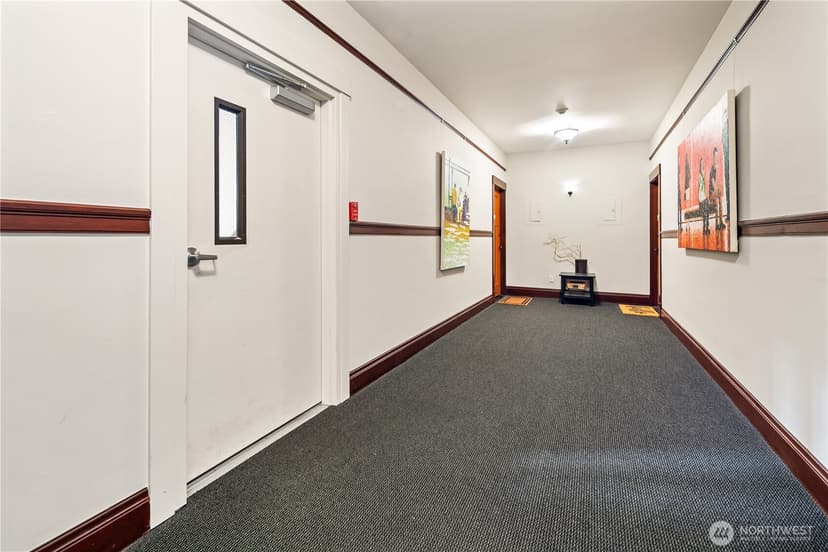 Property photo for 1216 1st Avenue W #103, Seattle photo 21