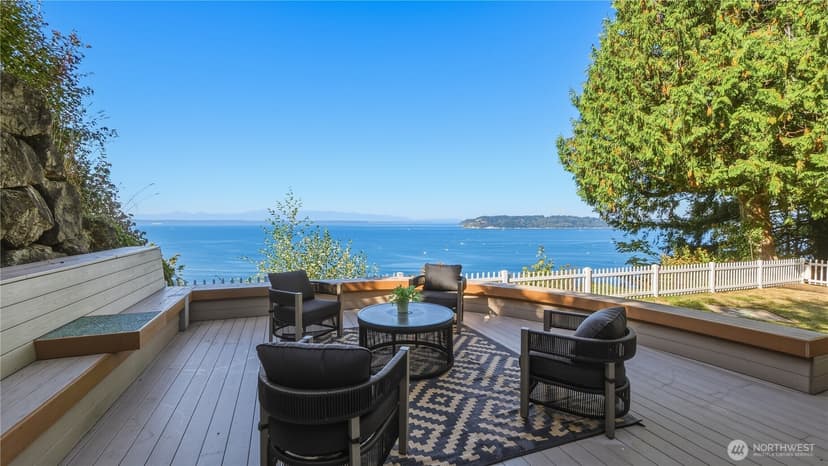 Property photo for 11812 Marine View Drive, Edmonds photo 6