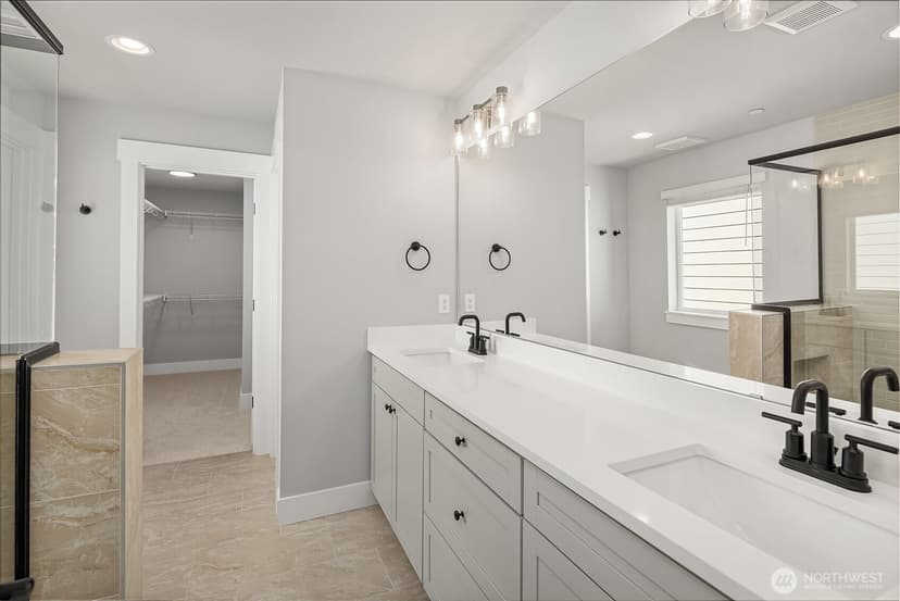 Property photo for 10 160th Place SE, Bothell photo 23