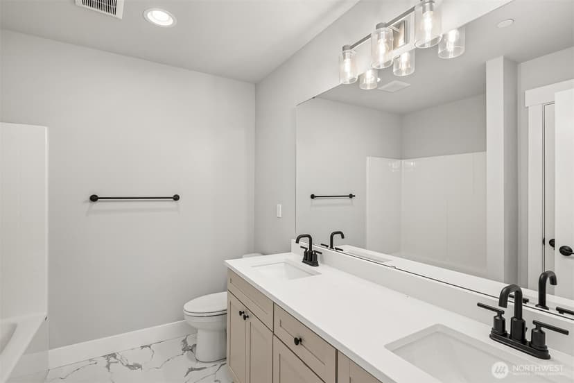Property photo for 10 160th Place SE, Bothell photo 26