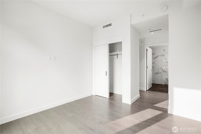 Property photo for 889 NE 103rd Avenue #610, Bellevue photo 34