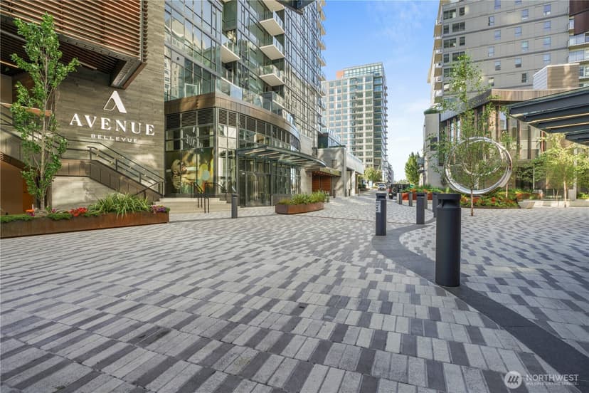 Property photo for 889 NE 103rd Avenue #610, Bellevue