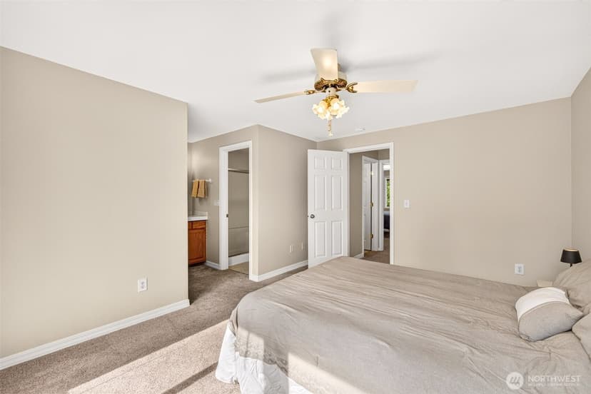Property photo for 2711 169th Street SE, Bothell photo 17