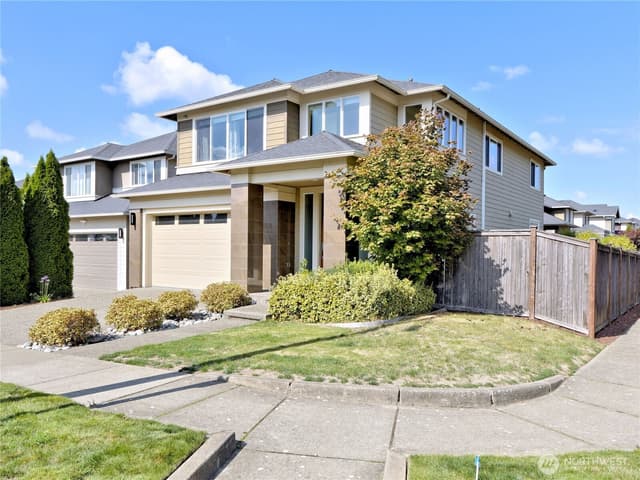 Property photo for 4133 171st Street SE, Bothell photo 2