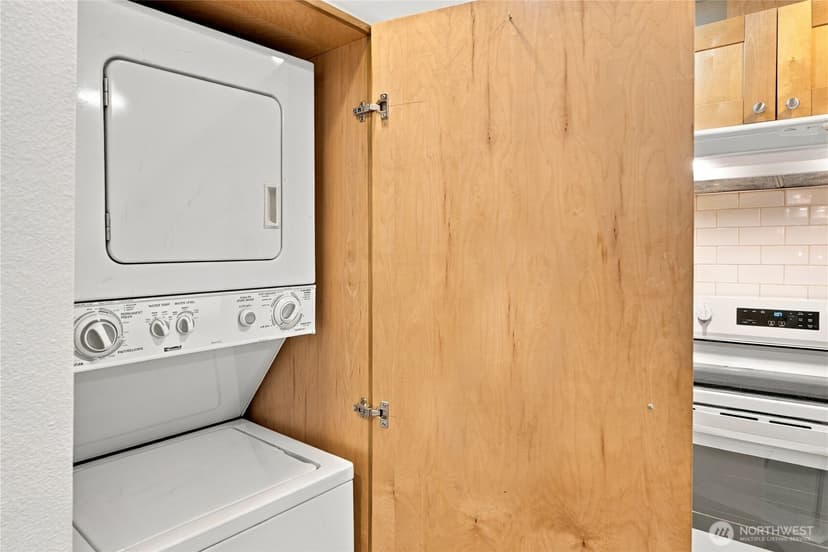 Property photo for 211 Summit Avenue E #108, Seattle photo 12