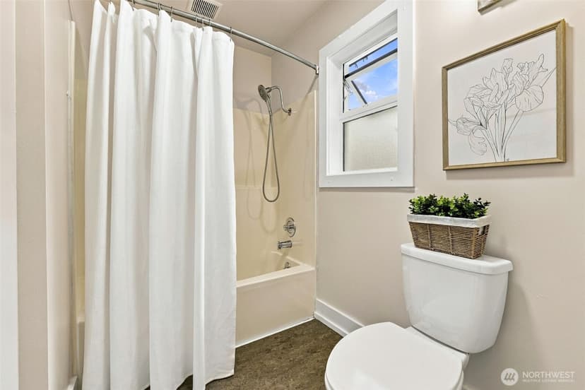 Property photo for 4512 SW Director Place, Seattle photo 25