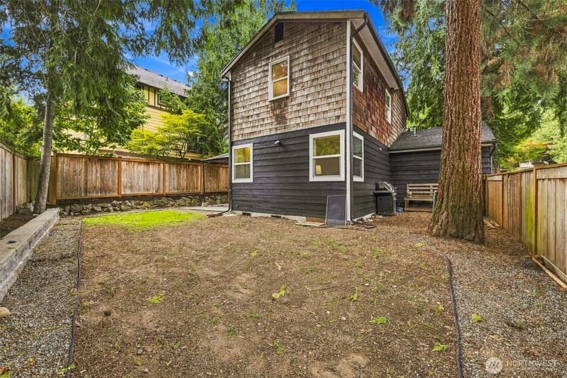 Property photo for 4512 SW Director Place, Seattle photo 28