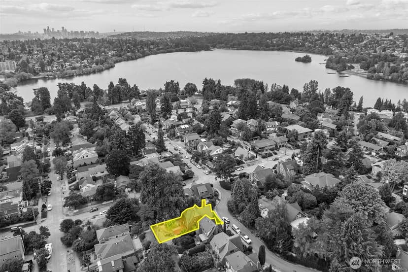 Property photo for 7710 Bagley Avenue N, Seattle photo 39