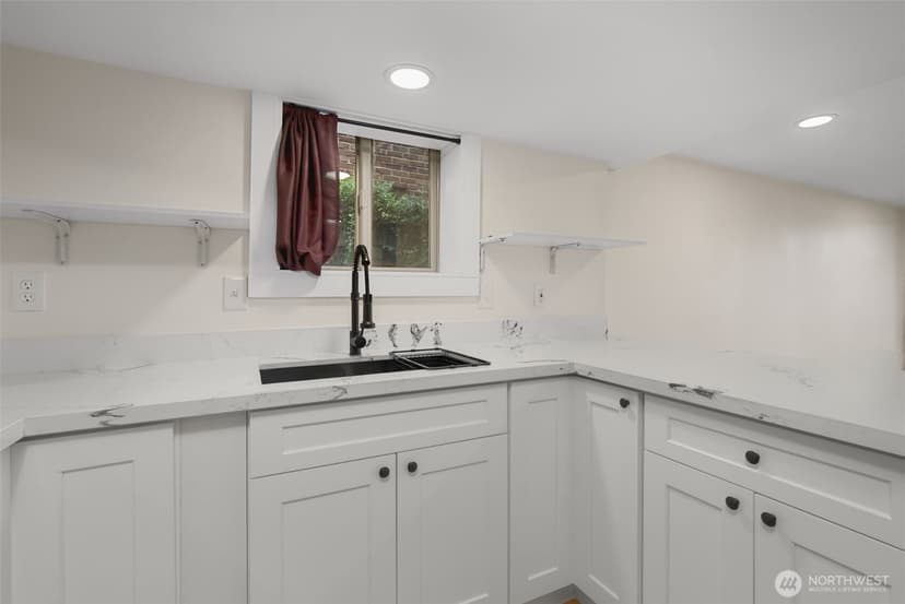 Property photo for 7710 Bagley Avenue N, Seattle photo 22