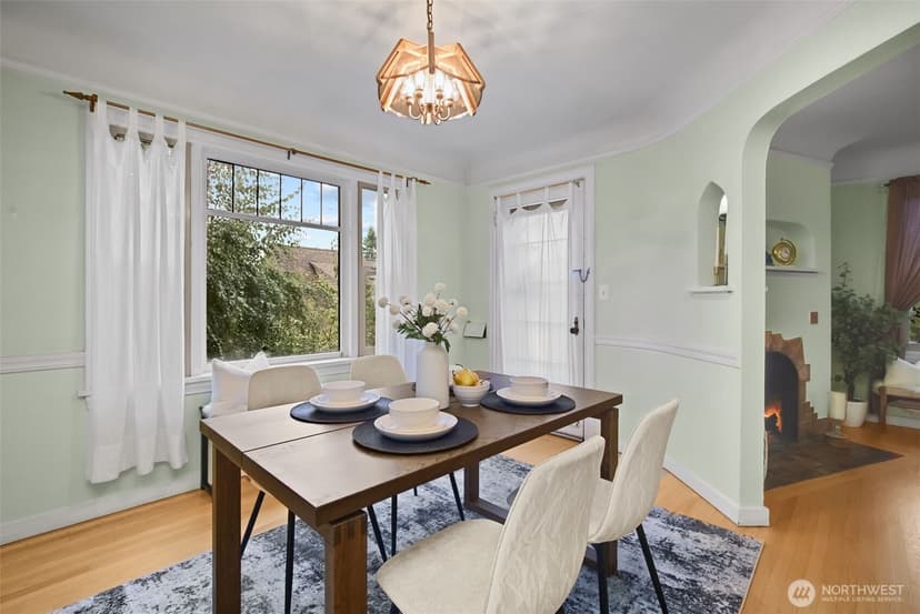 Property photo for 7710 Bagley Avenue N, Seattle photo 9