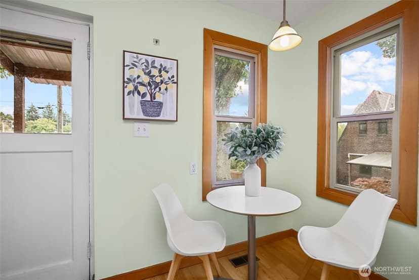 Property photo for 7710 Bagley Avenue N, Seattle photo 12