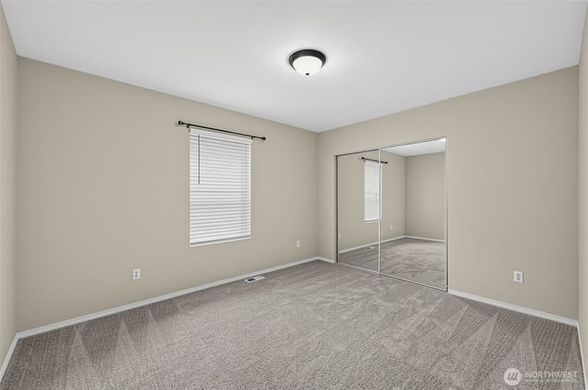 Property photo for 7825 Cortland Avenue SE, Snoqualmie photo 17