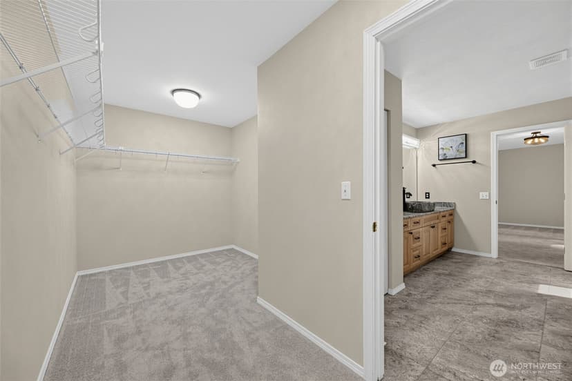 Property photo for 7825 Cortland Avenue SE, Snoqualmie photo 25