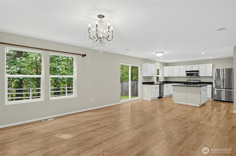 Property photo for 7825 Cortland Avenue SE, Snoqualmie photo 12
