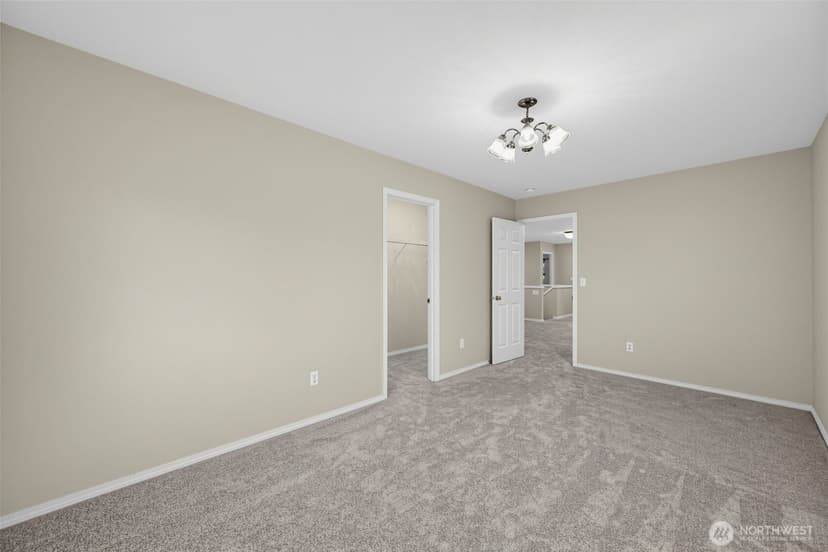 Property photo for 7825 Cortland Avenue SE, Snoqualmie photo 16