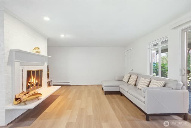 Property photo for 2326 49th Avenue SW, Seattle photo 5