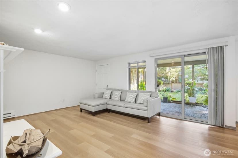 Property photo for 2326 49th Avenue SW, Seattle photo 7